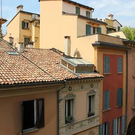 96 Strada Maggiore * Bologna